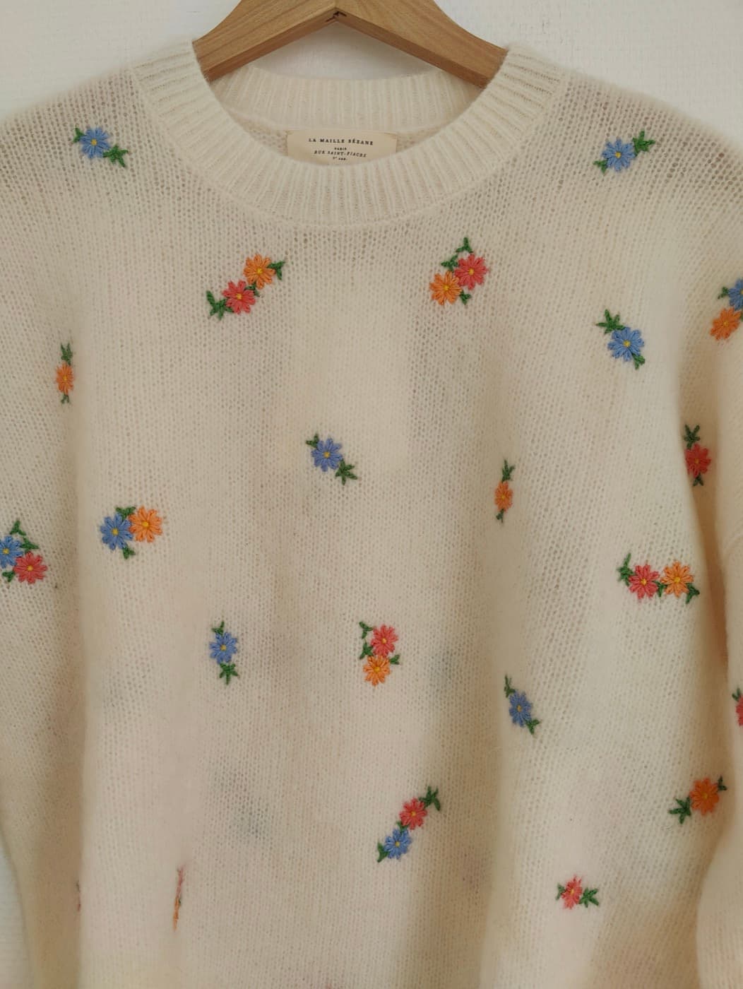 Pull Sézane écru à petites fleurs brodées – Taille M — photo 2