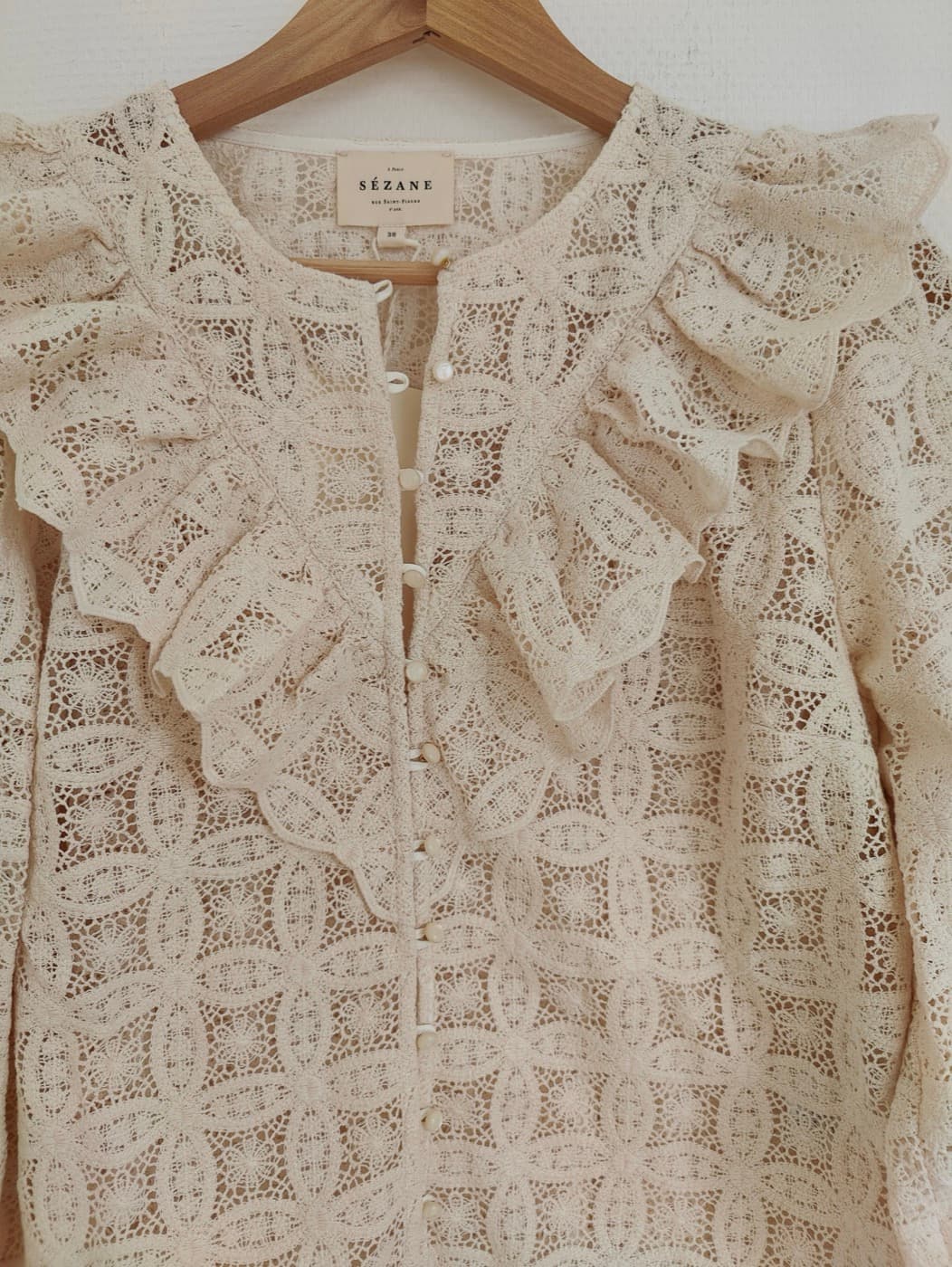 Chemise Sézane en dentelle à volants – Taille 38 — photo 2
