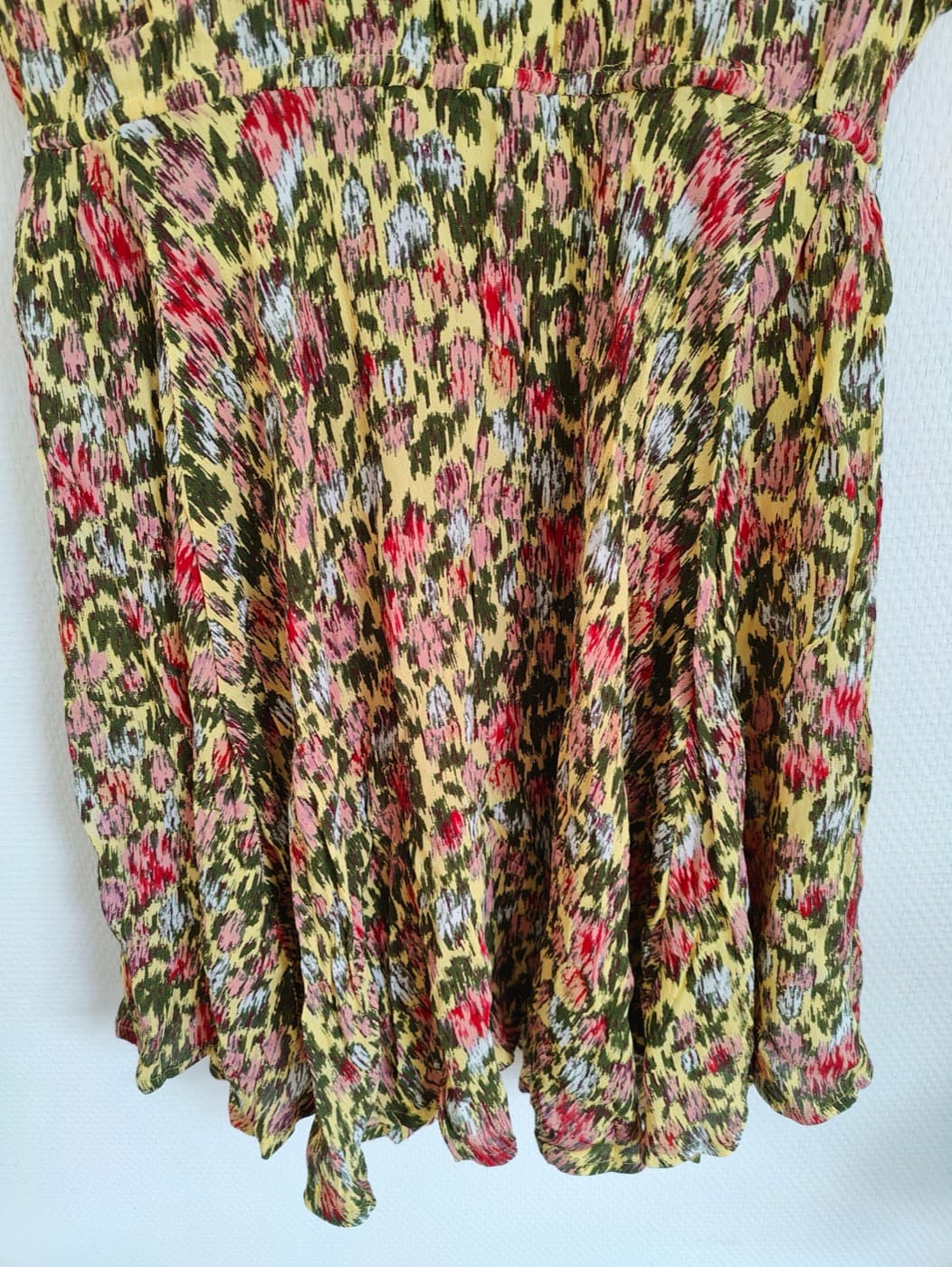 Robe Sfera à imprimé fleuri vert et rose – Taille S — photo 3