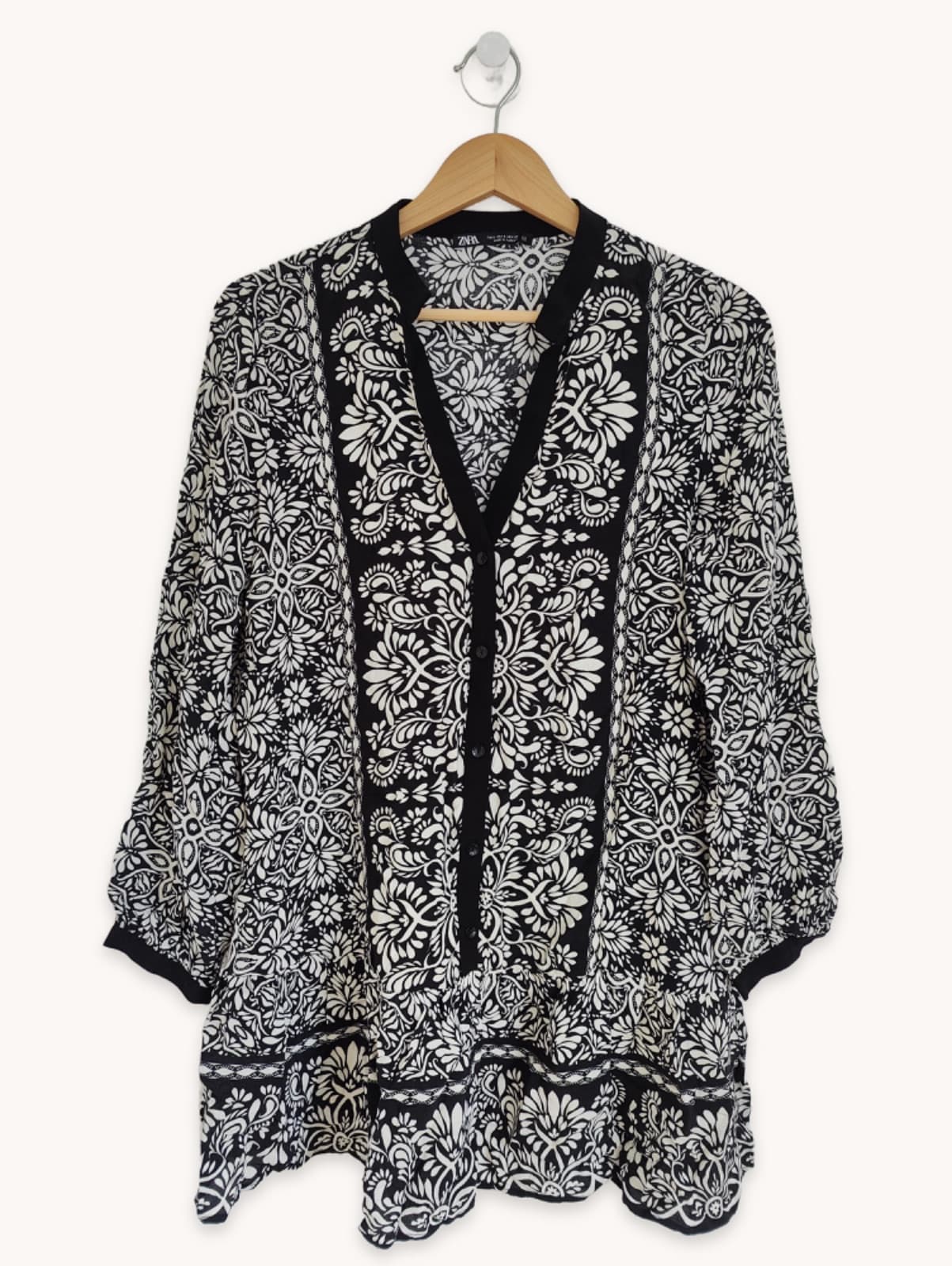 Robe  Zara à imprimé folk noir et blanc – Taille S — photo 1