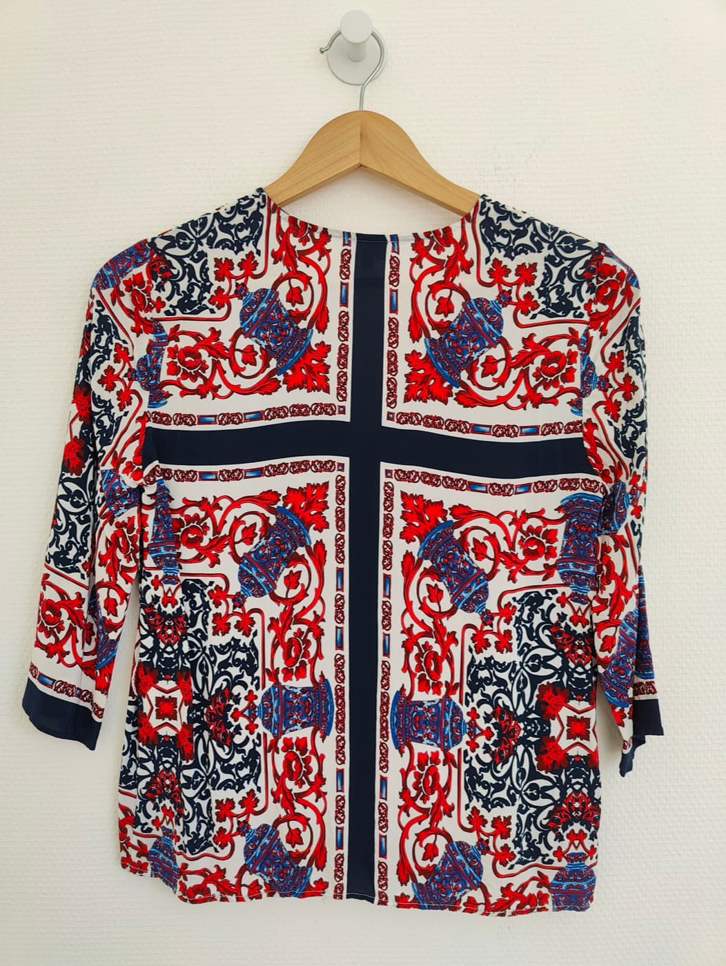 Blouse Claudie Pierlot à imprimé foulard – Taille 36 — photo 5