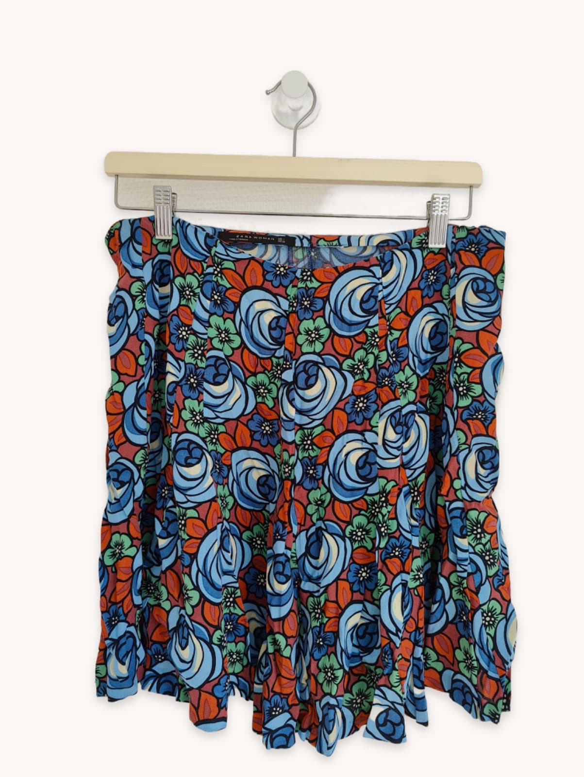 Zara skirt with retro floral print – Size L