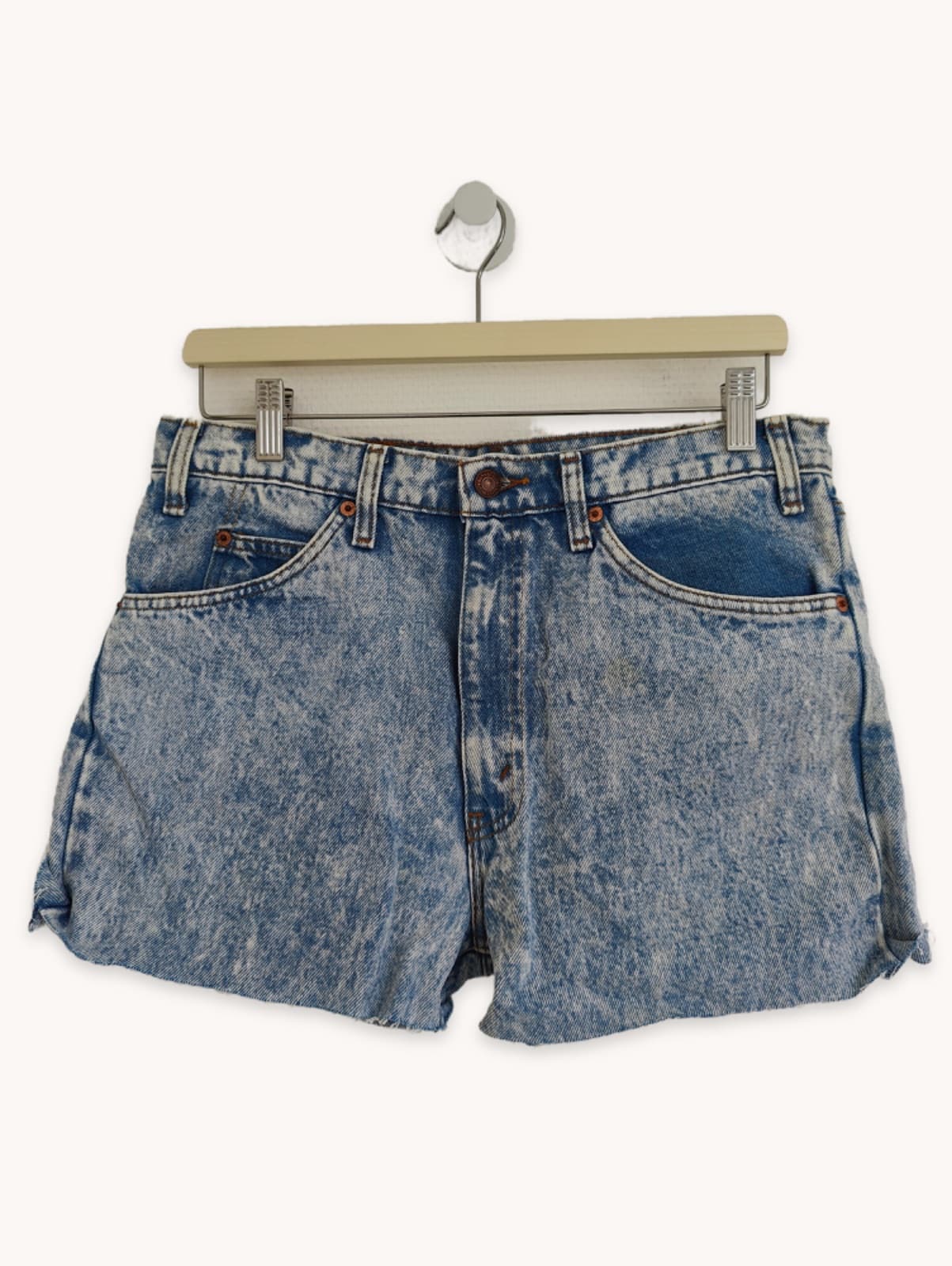 Levi's faded denim shorts – Size W33