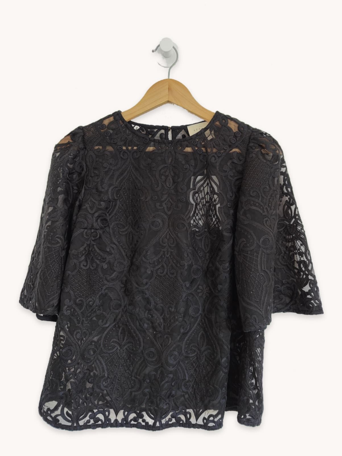 Blouse Sézane en dentelle noire – Taille 36