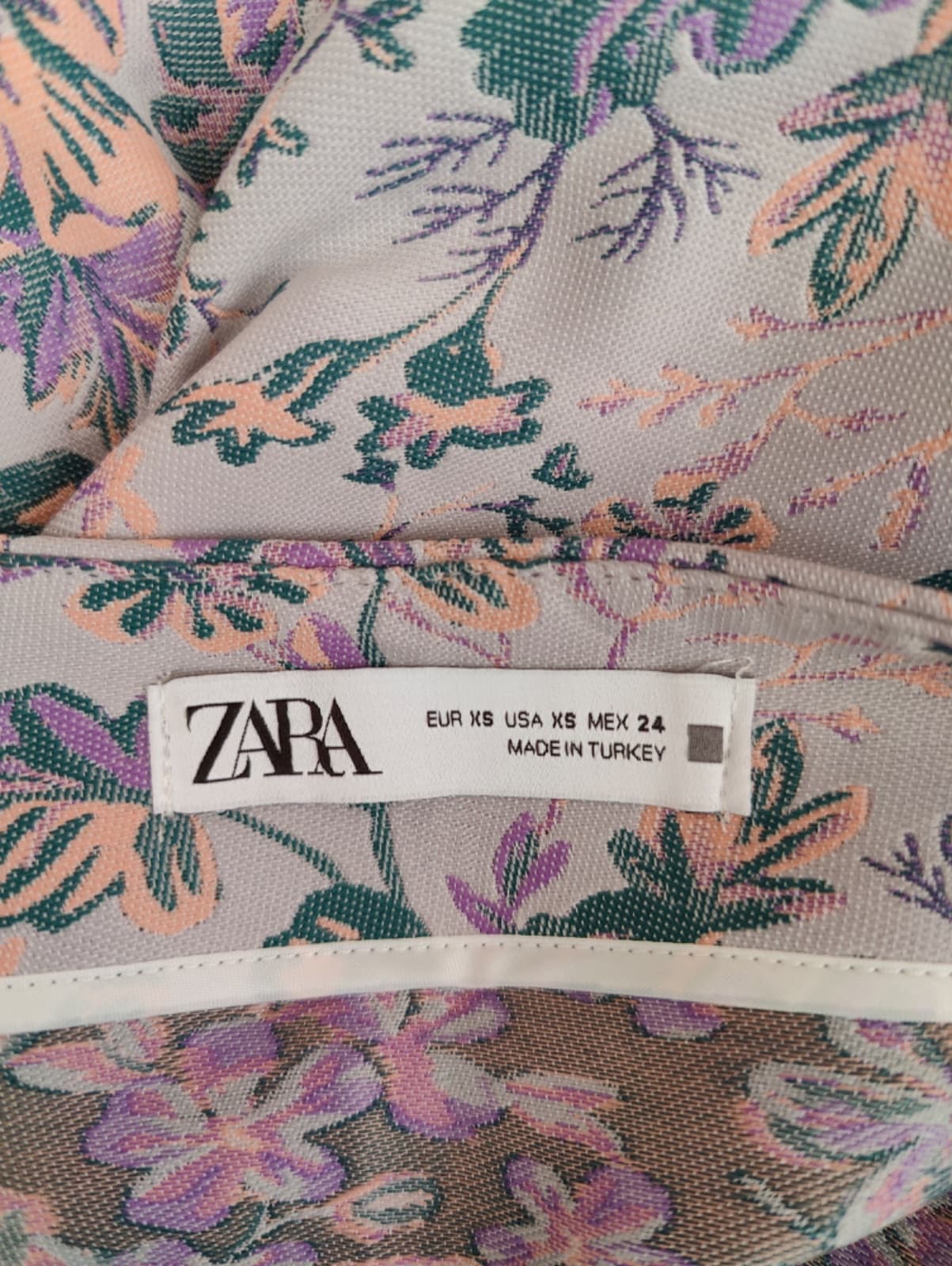 Jupe Zara à imprimé floral jacquard – Taille XS — photo 4